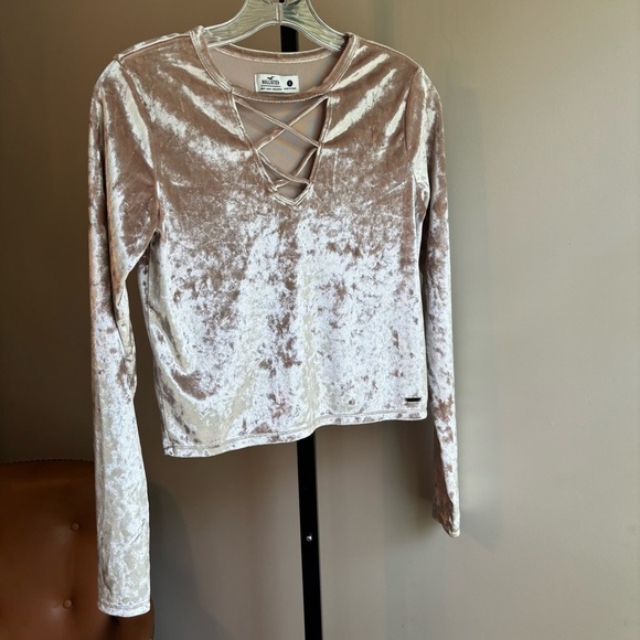 Hollister Tops - Hollister Tan Gold  Velour Velvet Feel Long Sleeve Crop Blouse